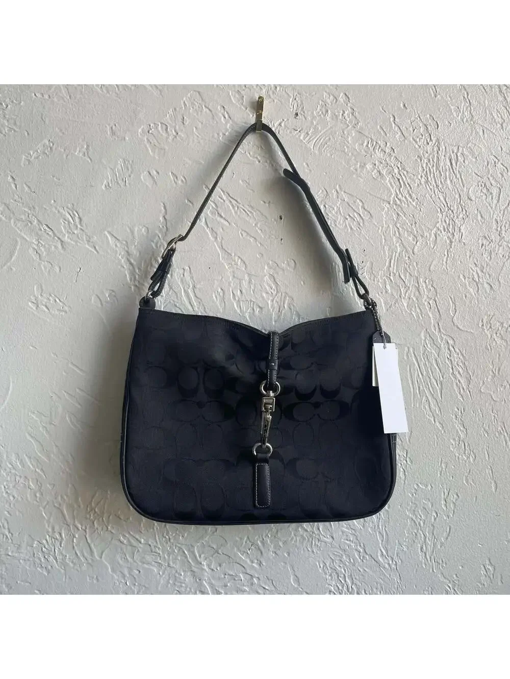 Coach 2002 Signature Clip Hobo Shoulder Bag #6091